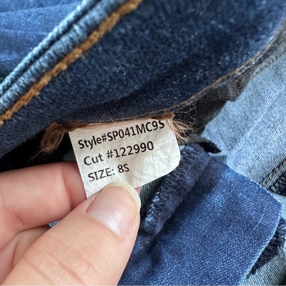 Kut From The Kloth | Mia Mid Rise Slim Fit Skinny, Short Inseam | Size 8S - Picture 6 of 10